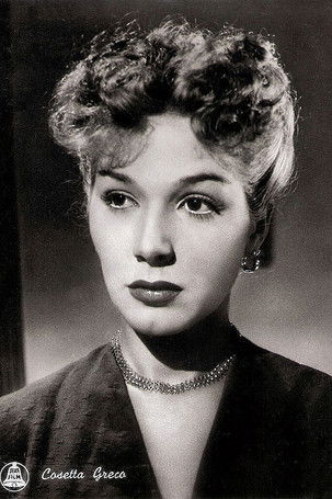 Cosetta Greco as giovane suora