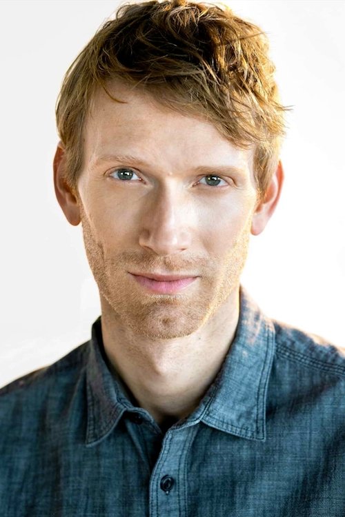 Nova Reyer as Arthur