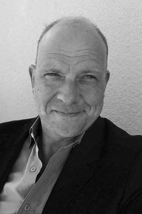 Norman Golightly as Reporter 2