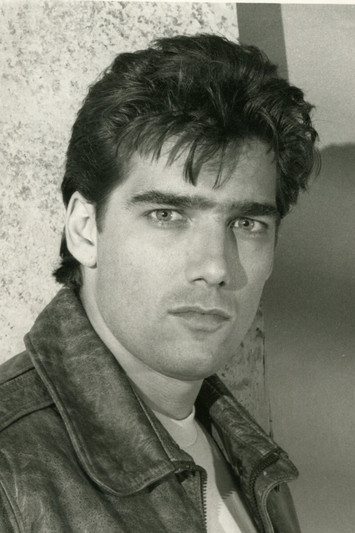 Ken Wahl profile photo