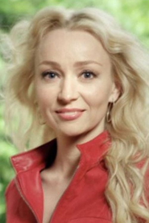 Esther Way as Yvonne Varekamp