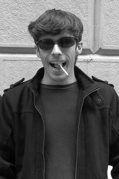 Emilio Gutiérrez as Amaru's Old Friend