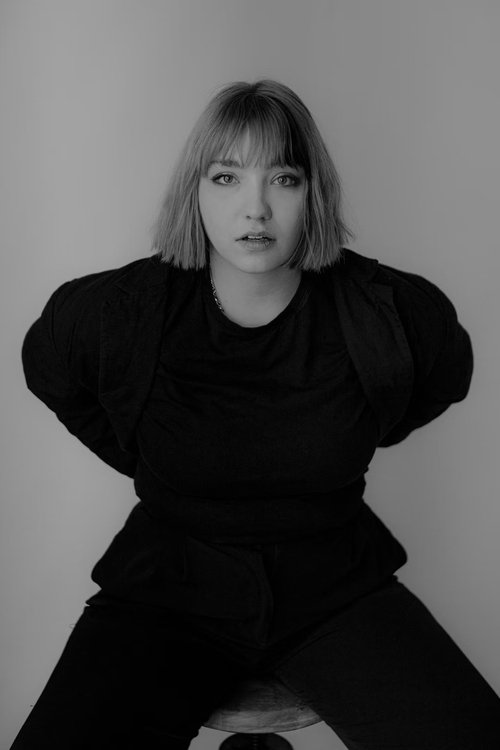 Bineta Hansen as Kati