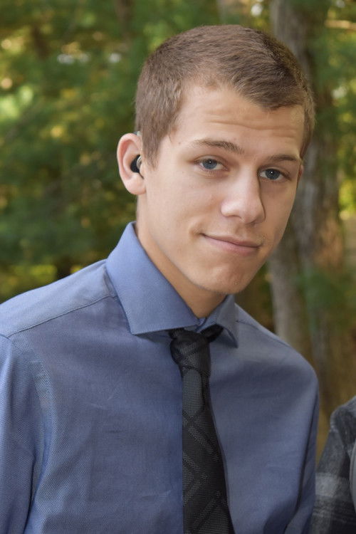 Sebastian DiGirolomo as TV Detective #1