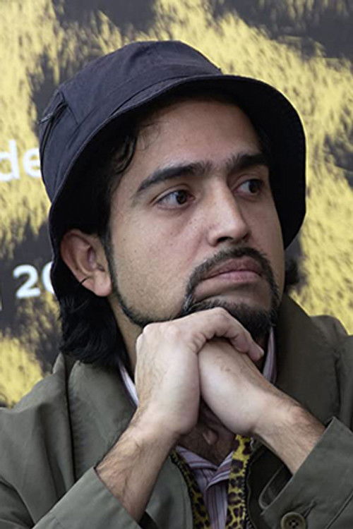 Víctor Cruz as Self