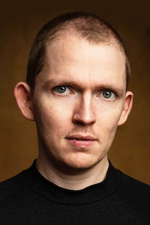 Jonathan Blaydon as Callum