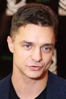 Taras Beniuk as Anton