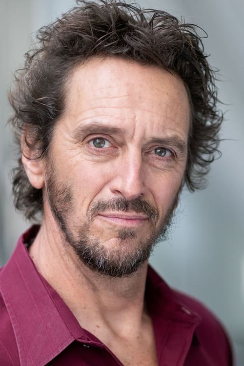 Michael X. Sommers as Gary