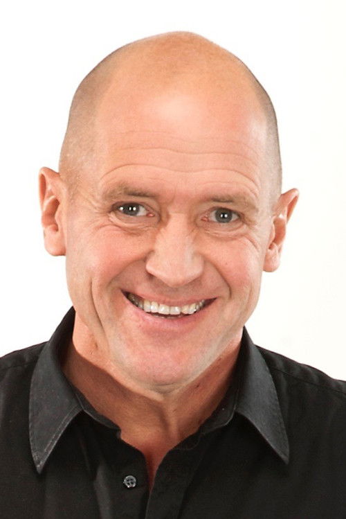 Thomas Petersson as Mailman (voice)