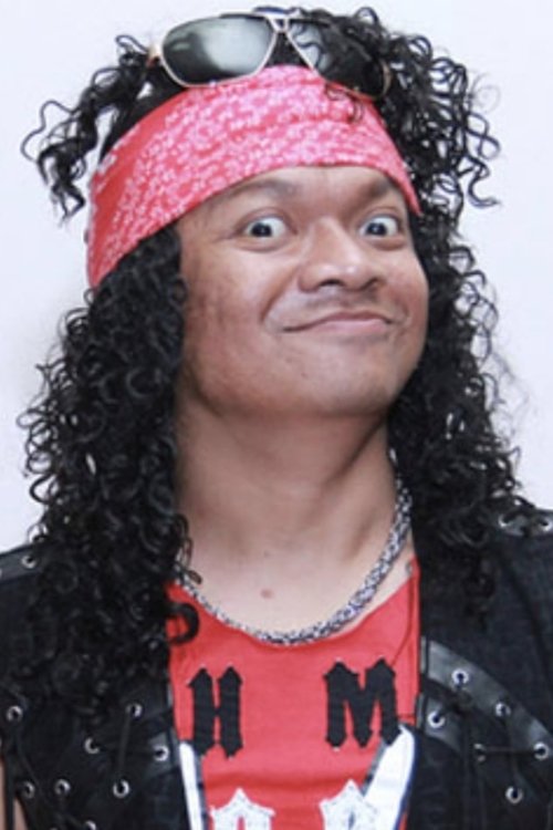 Candil as Lelaki di Kafe