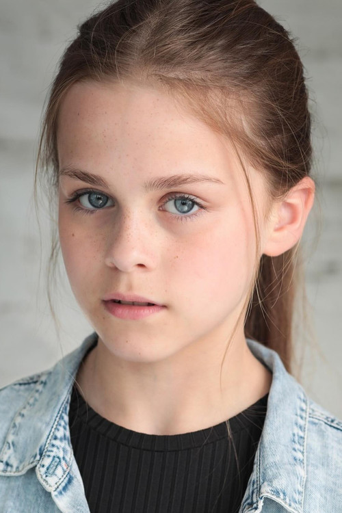 Winter Jarrett Glasspool as Amanda Thripp