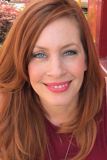 Erynn Dalton as Mary