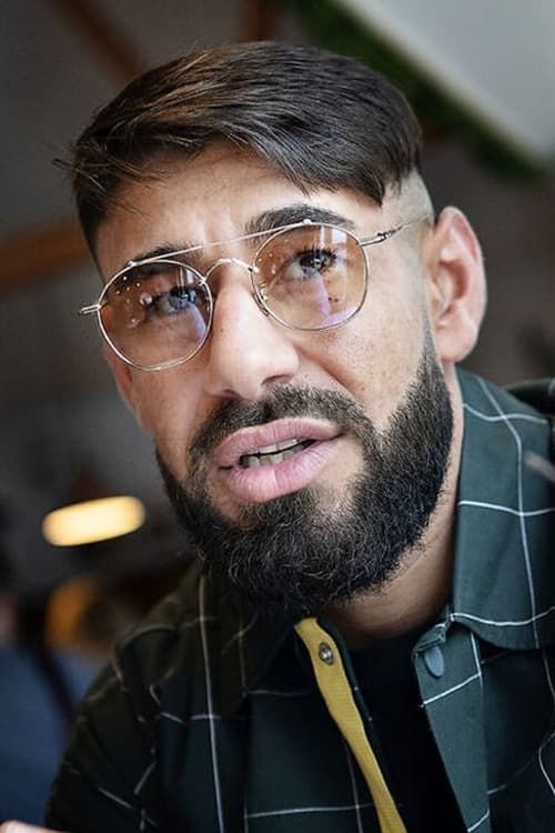 Ali Sivandi as Semion