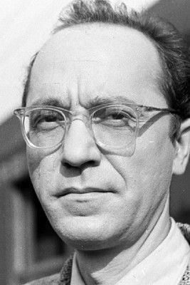 Ludwik Kasendra as Man at the other Court Case (uncredited)