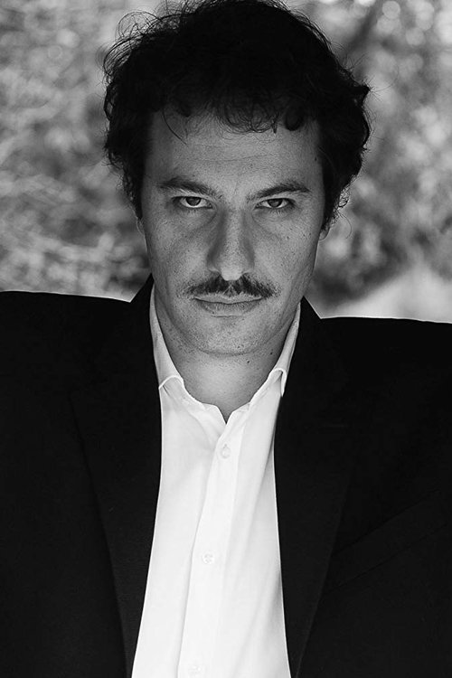 Italo Amerighi as Andrea