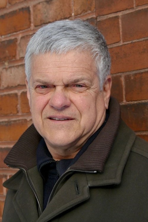 Daniel Gadouas as Jean-Pierre