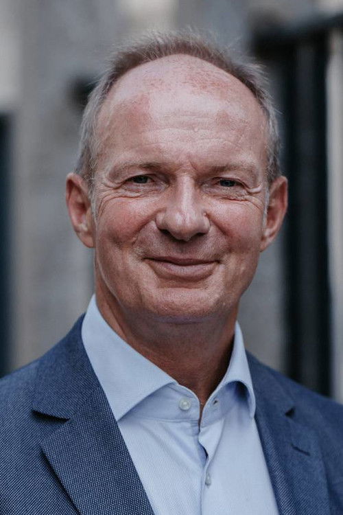 Stefan Trobisch-Lütge as Self