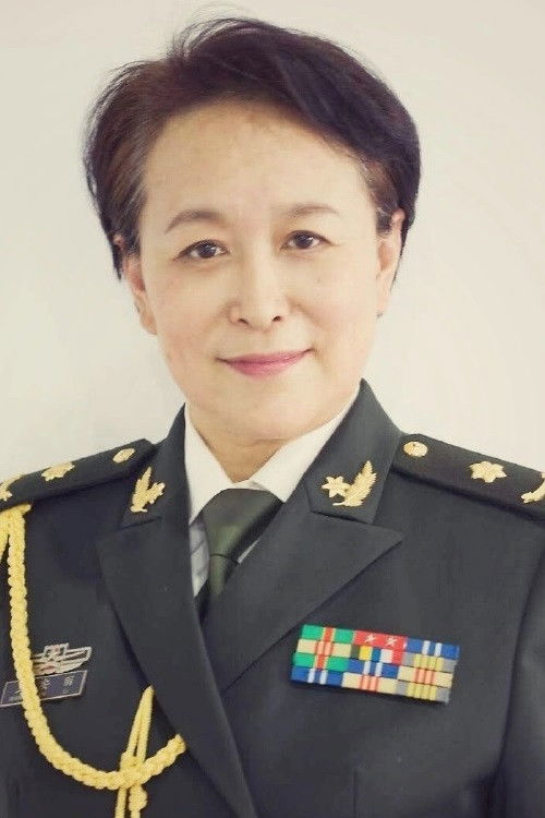 王安丽 as Mother Chu