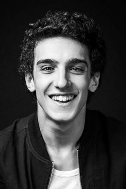 Renan Madelpuech as Le Maître des couteaux