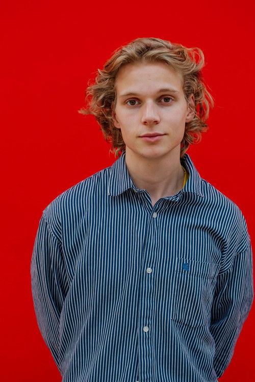 Oskar D Transue as Luke