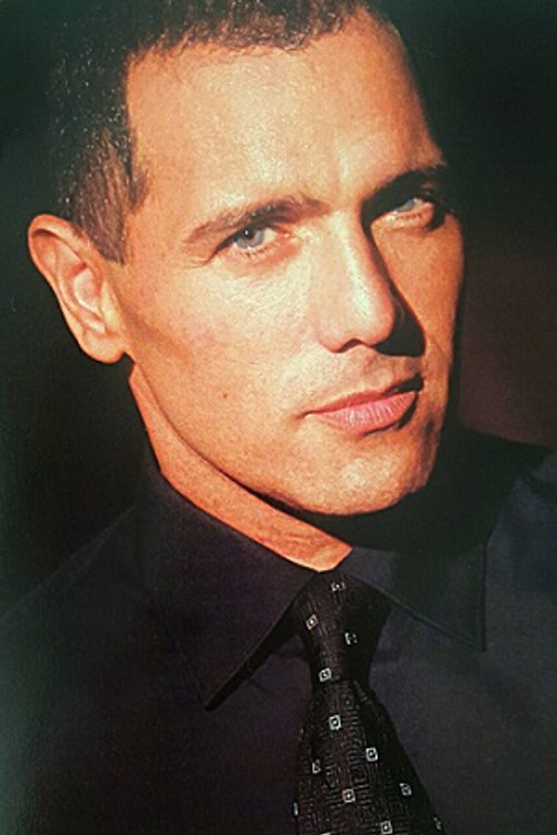 Jonathan Dwayne as Chris