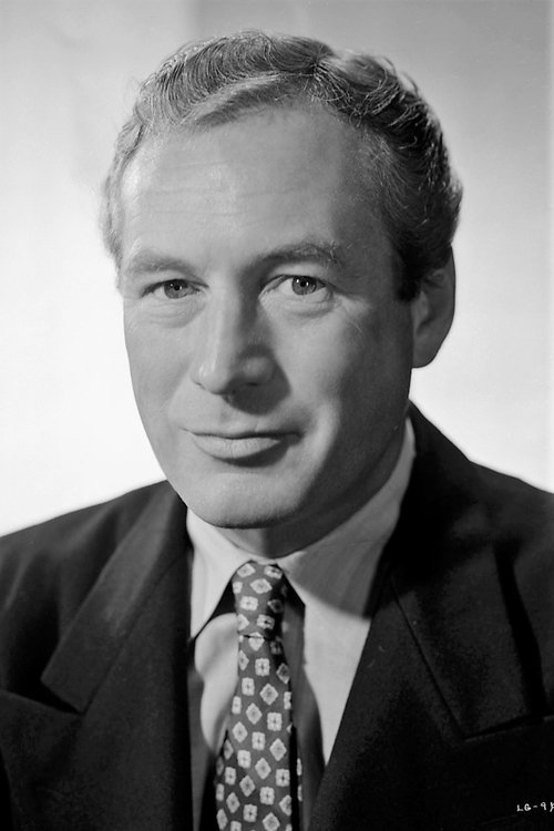 Lowell Gilmore as Lt. Tripp