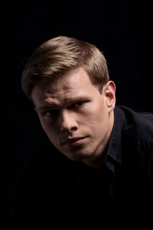 Joris Zaliauskas as Pacanas