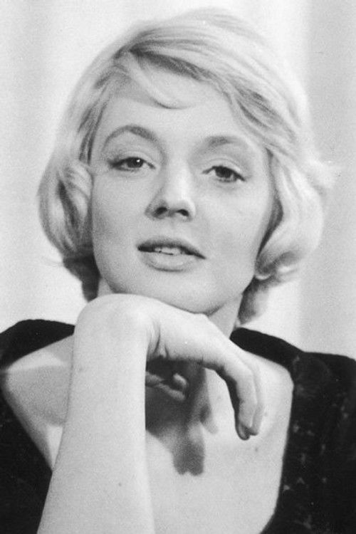 Teija Sopanen as Nana