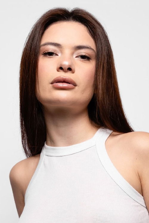 Lívia Lotito as Assistente de Direção