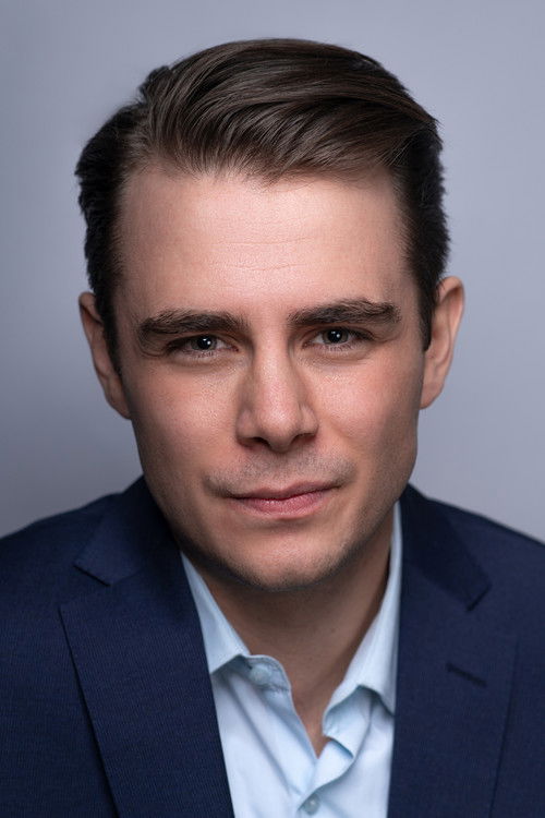 Jack Copland as Paul Tibbets