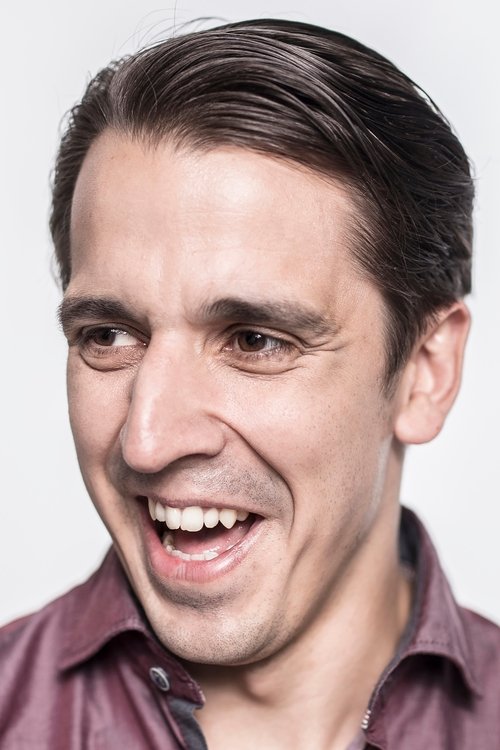 Lehel Kovács as Mikey