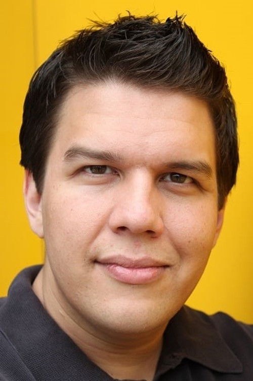 Johnny Flynn as Robert Looks