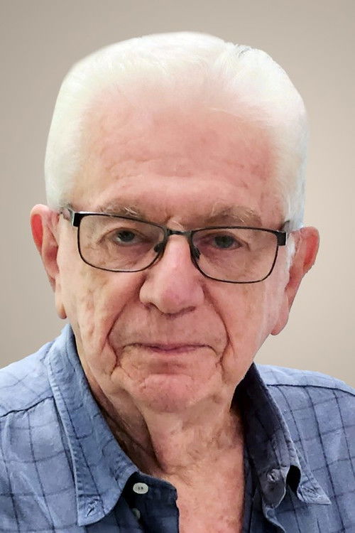 Simon Schwartzman as himself