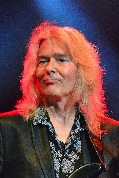 Ule W. Ritgen as Bass