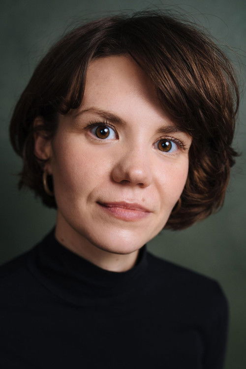 Ines De Clercq as Alice