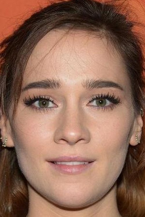 Victoria Dyrstad as Annie