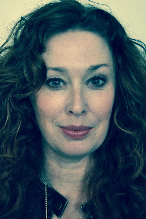 Mylinda Hull as Tess