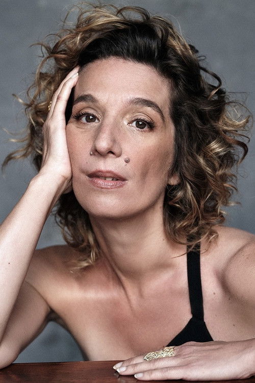 Dulce Pontes as Self