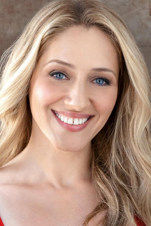 Sasha Aleksandra Kerbel Callas as Susan