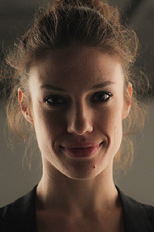 Hara Kotsali as Alin