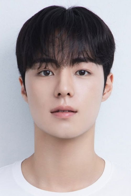 Kim Ye-chan as Yoon Yeong-won