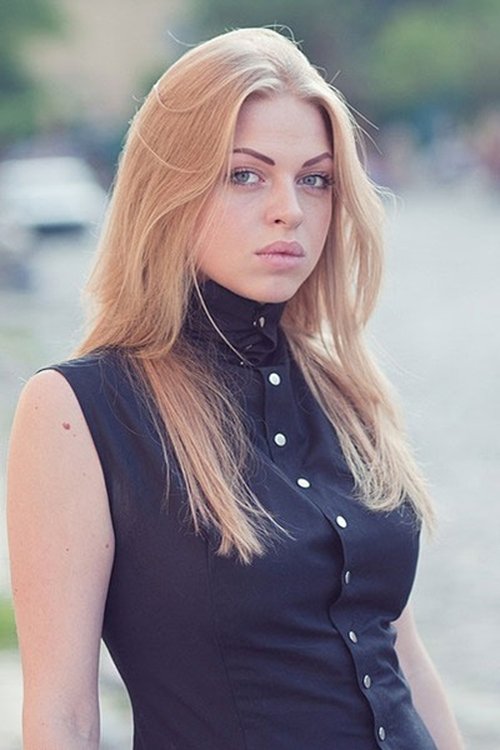 Yana Glushchenko as 