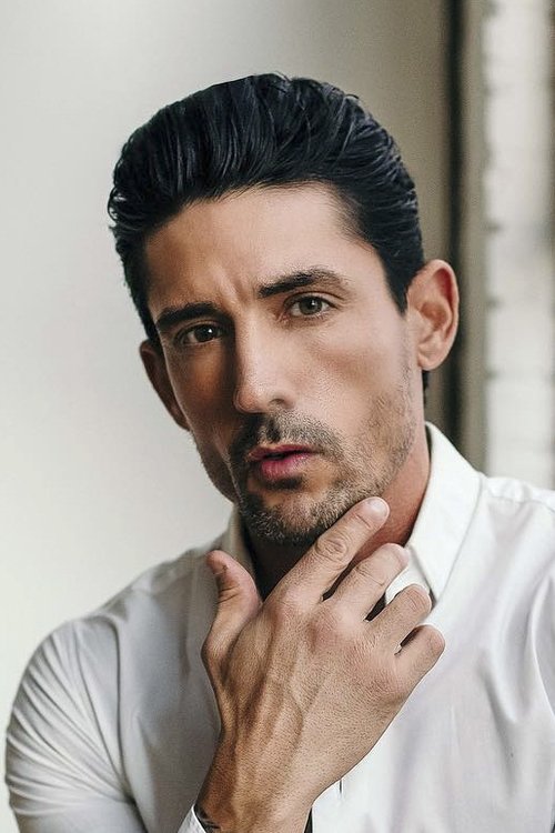 Steven Weed as Detective Park