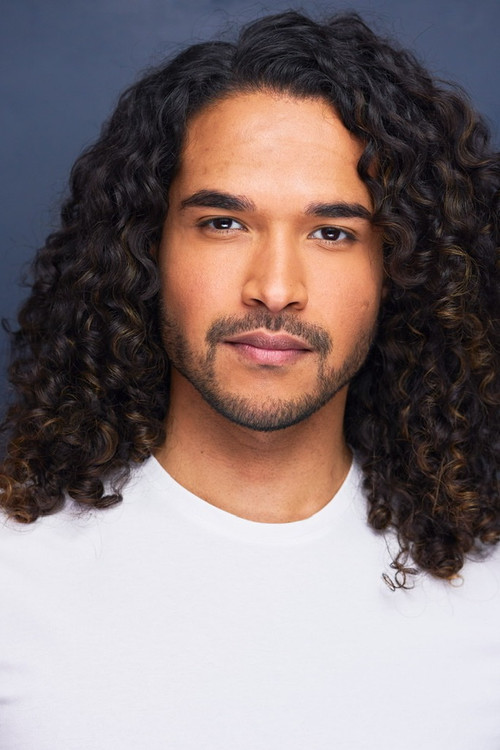 Andrres Castro as Birdman