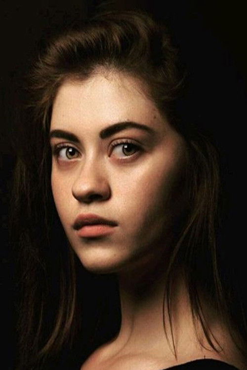 Asena Hotamış as Fidan