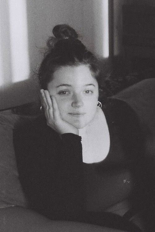 Catalina Ward as Ella misma