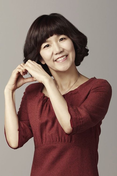 Lee Sung-mi as 