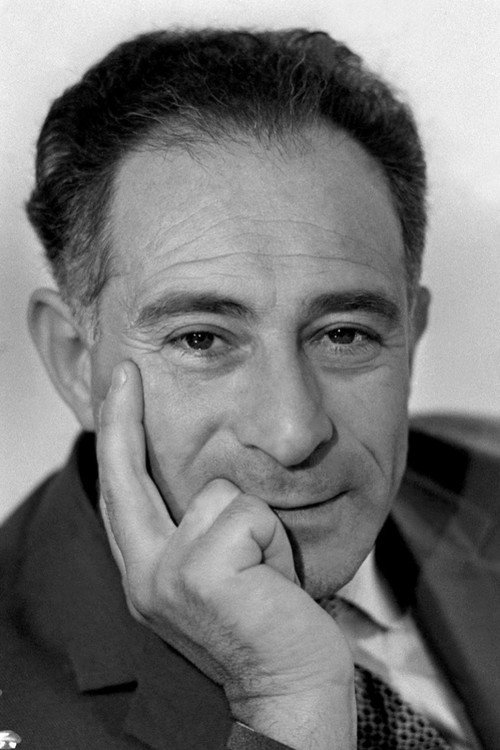 Georgi Natanson as (uncredited)