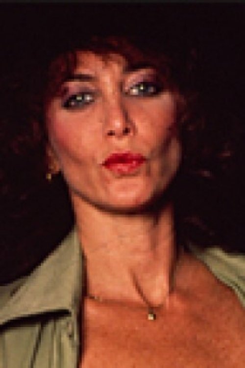 Chelsea Blake as Evelyn Exeter