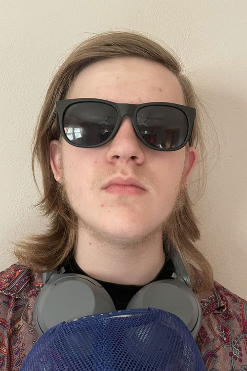 Andrew Gilbert as Jeff Dunkater